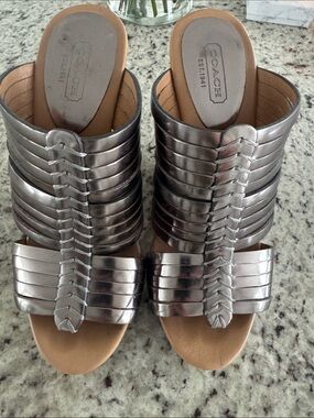 COACH Bristol Women's Silver/Chrome Metallic Strappy Slide Wedges SZ 6.5